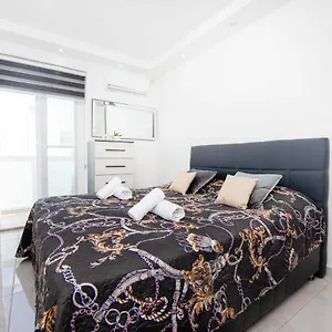 Apartment Flotta Island, Gzira